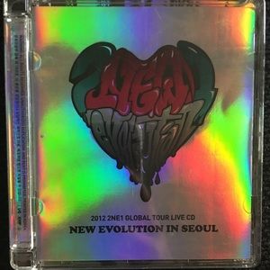 2NE1 new evolution in seoul CD